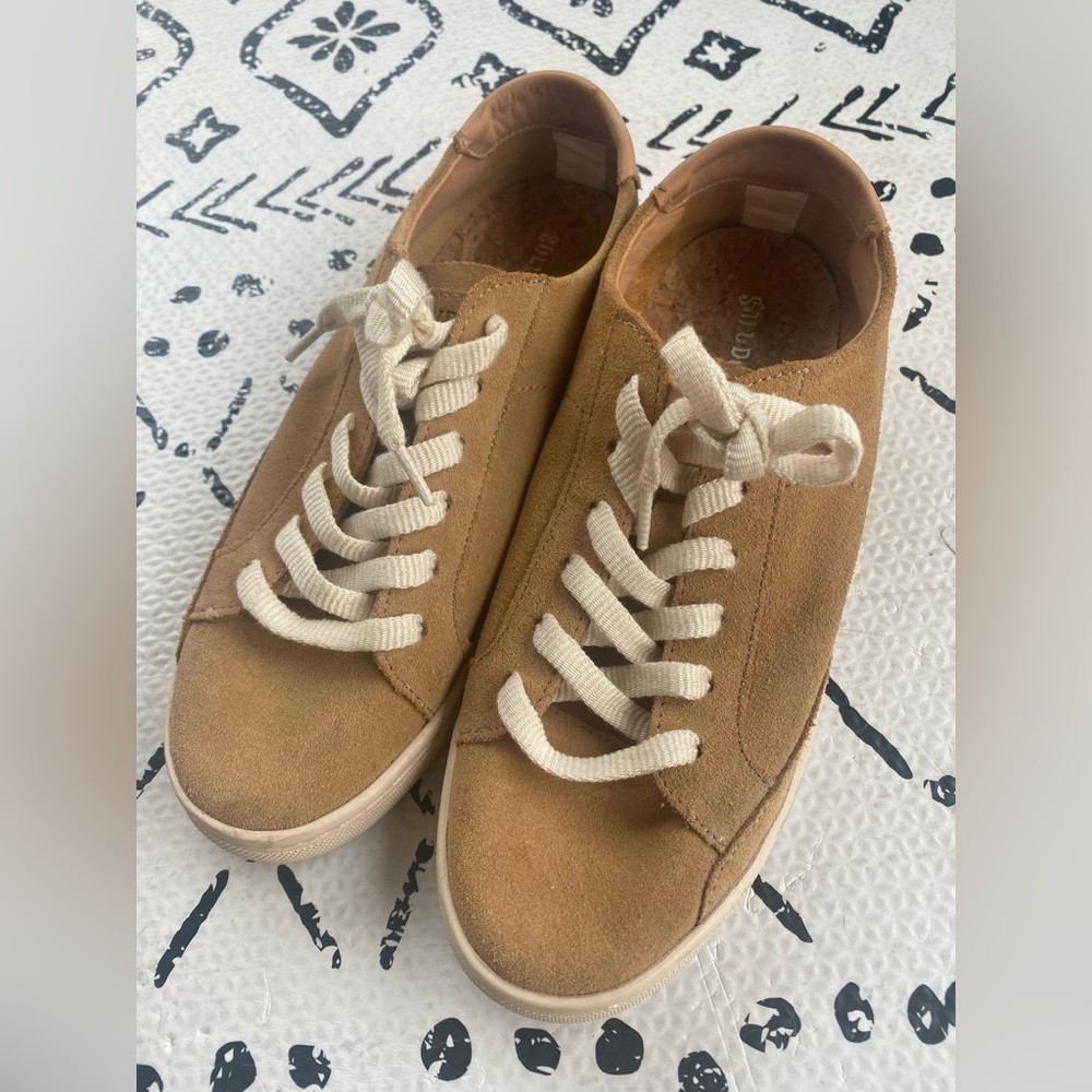 Soludos camel sneakers